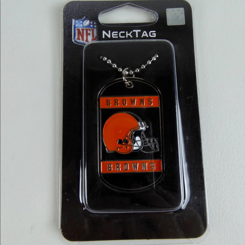 Cleveland Browns Dog Tag Dawg Pound Necklace NWT - Picture 1 of 3